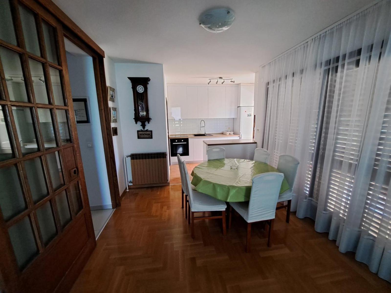 Apartmani Maver Sveti Filip i Jakov Buitenkant foto
