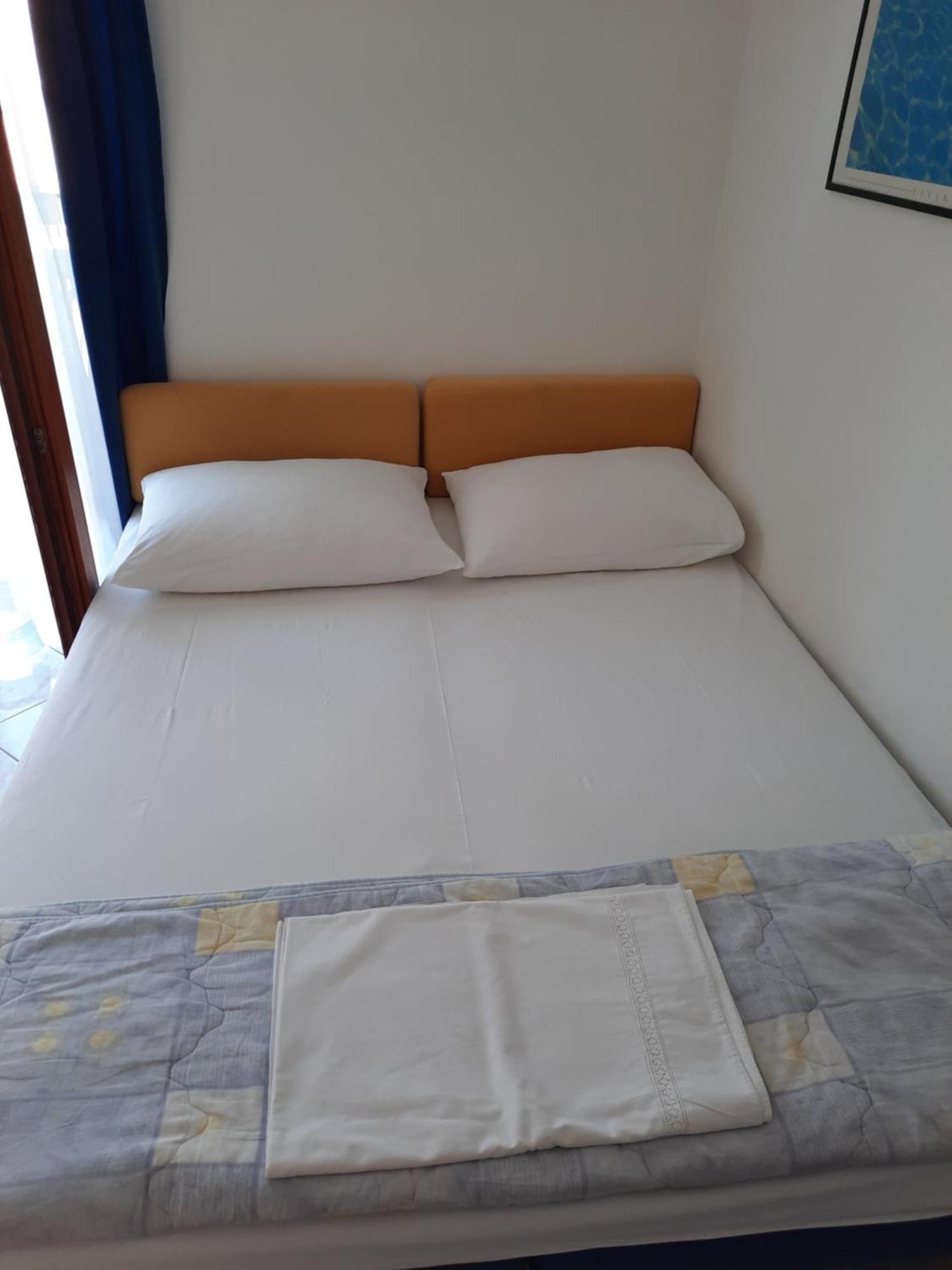 Apartmani Maver Sveti Filip i Jakov Buitenkant foto