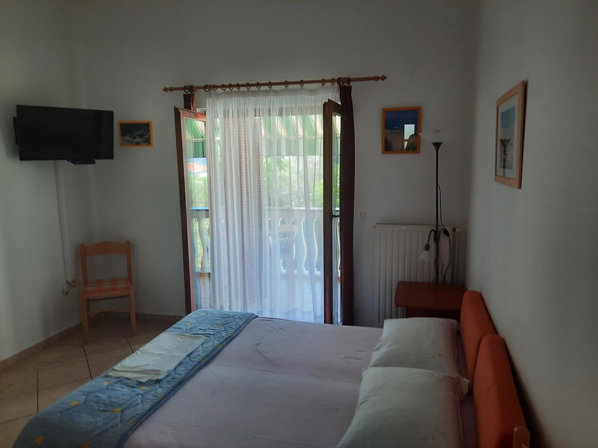 Apartmani Maver Sveti Filip i Jakov Buitenkant foto