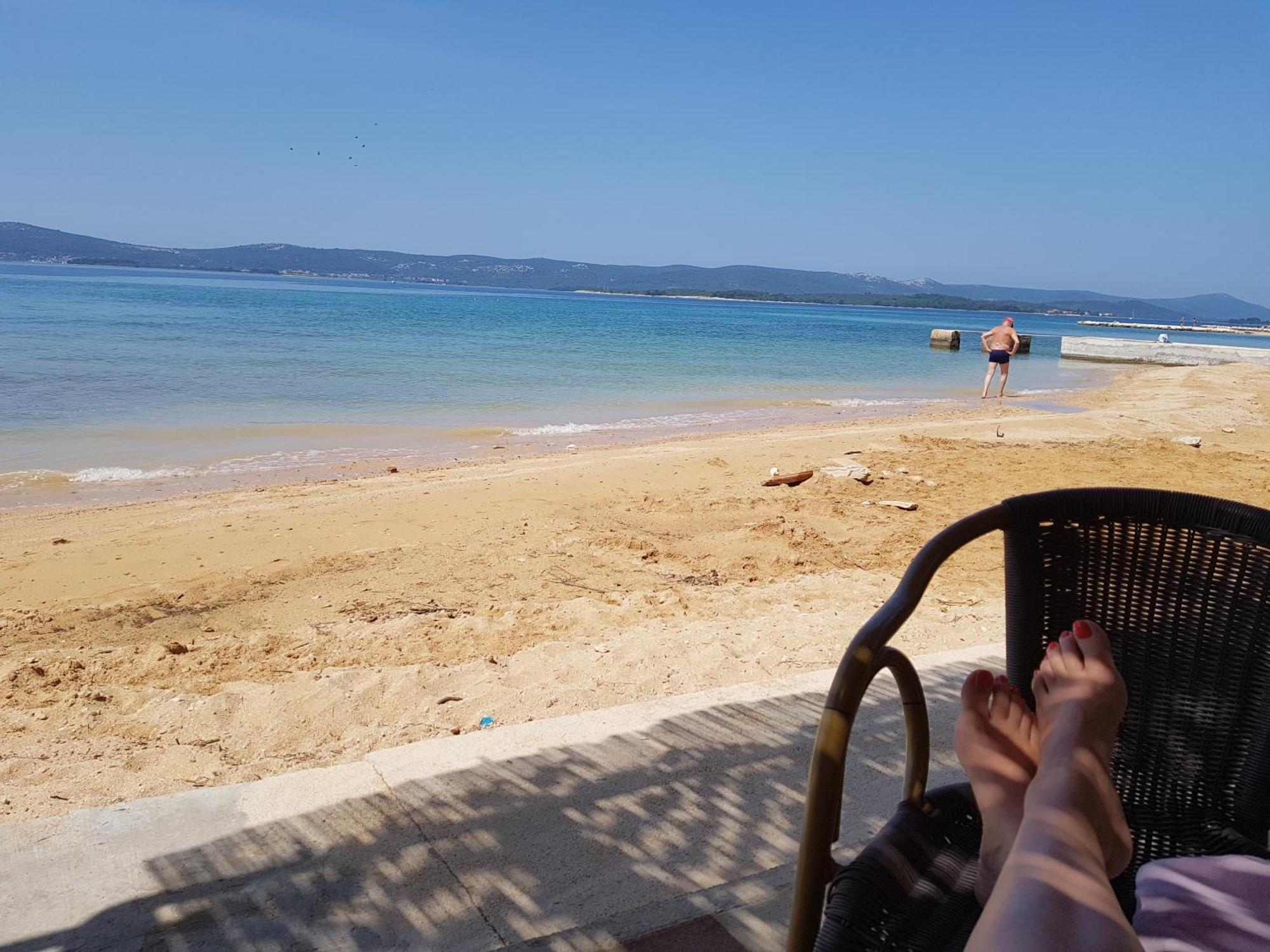 Apartmani Maver Sveti Filip i Jakov Buitenkant foto