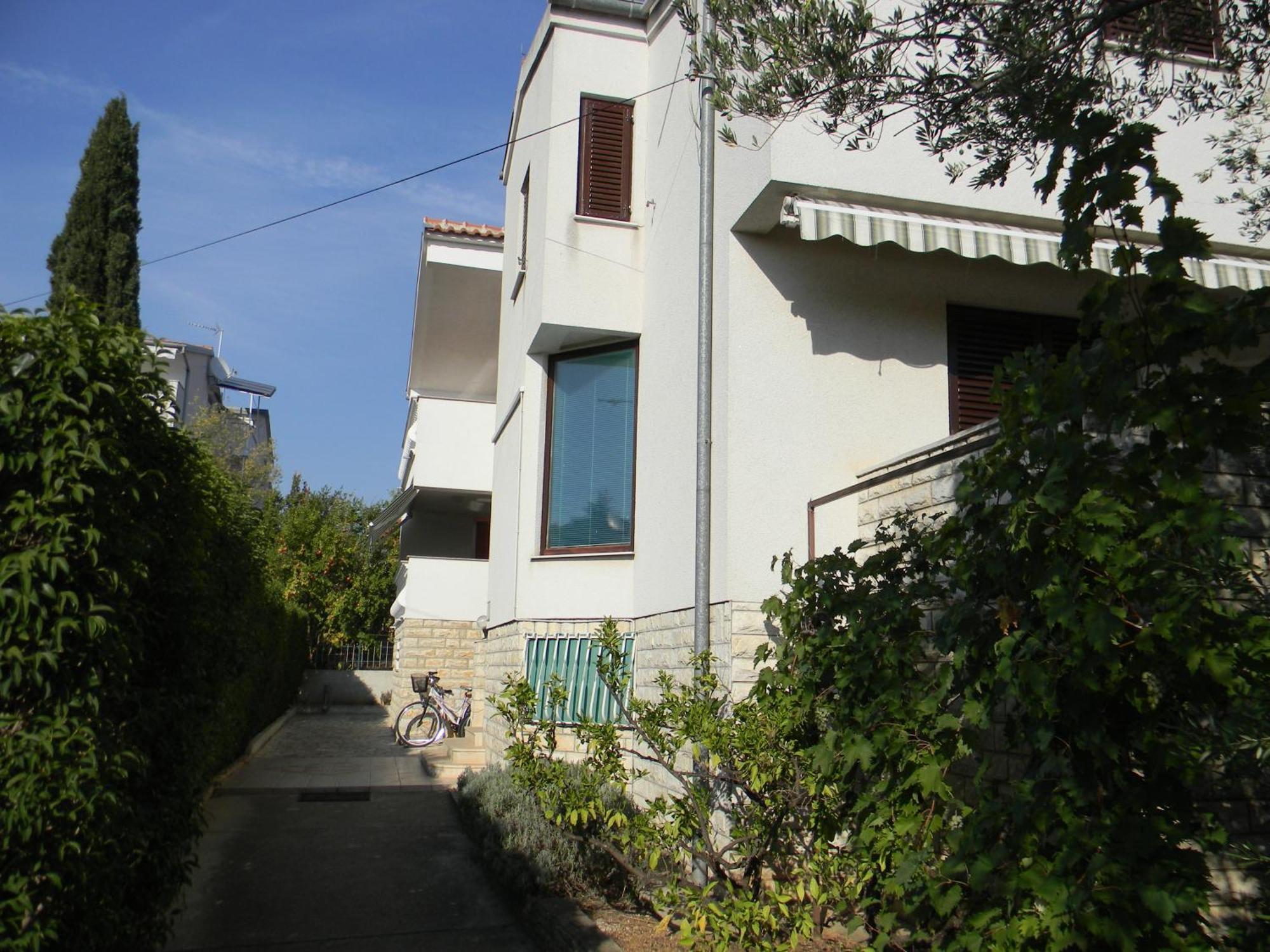 Apartmani Maver Sveti Filip i Jakov Buitenkant foto