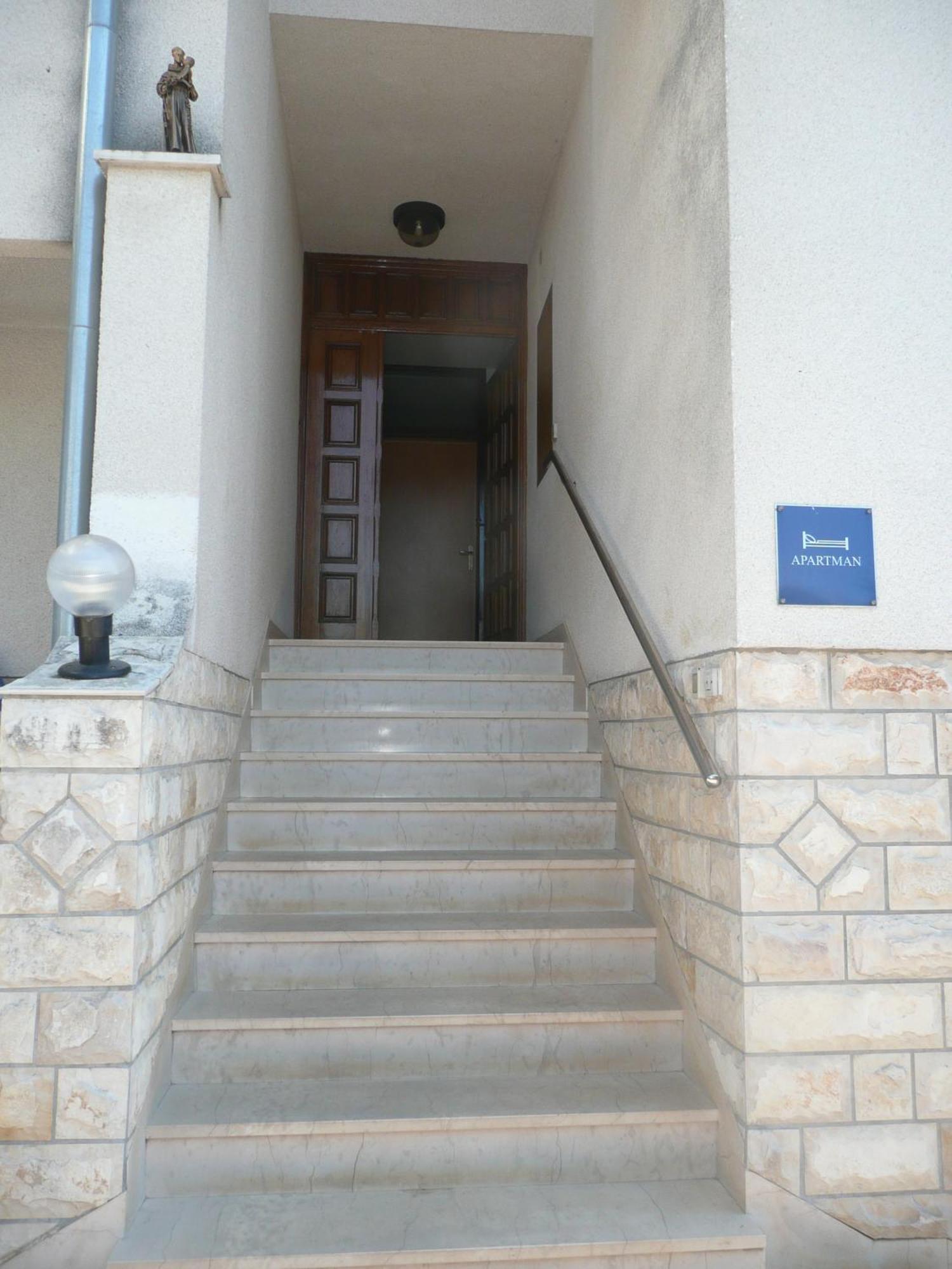 Apartmani Maver Sveti Filip i Jakov Buitenkant foto